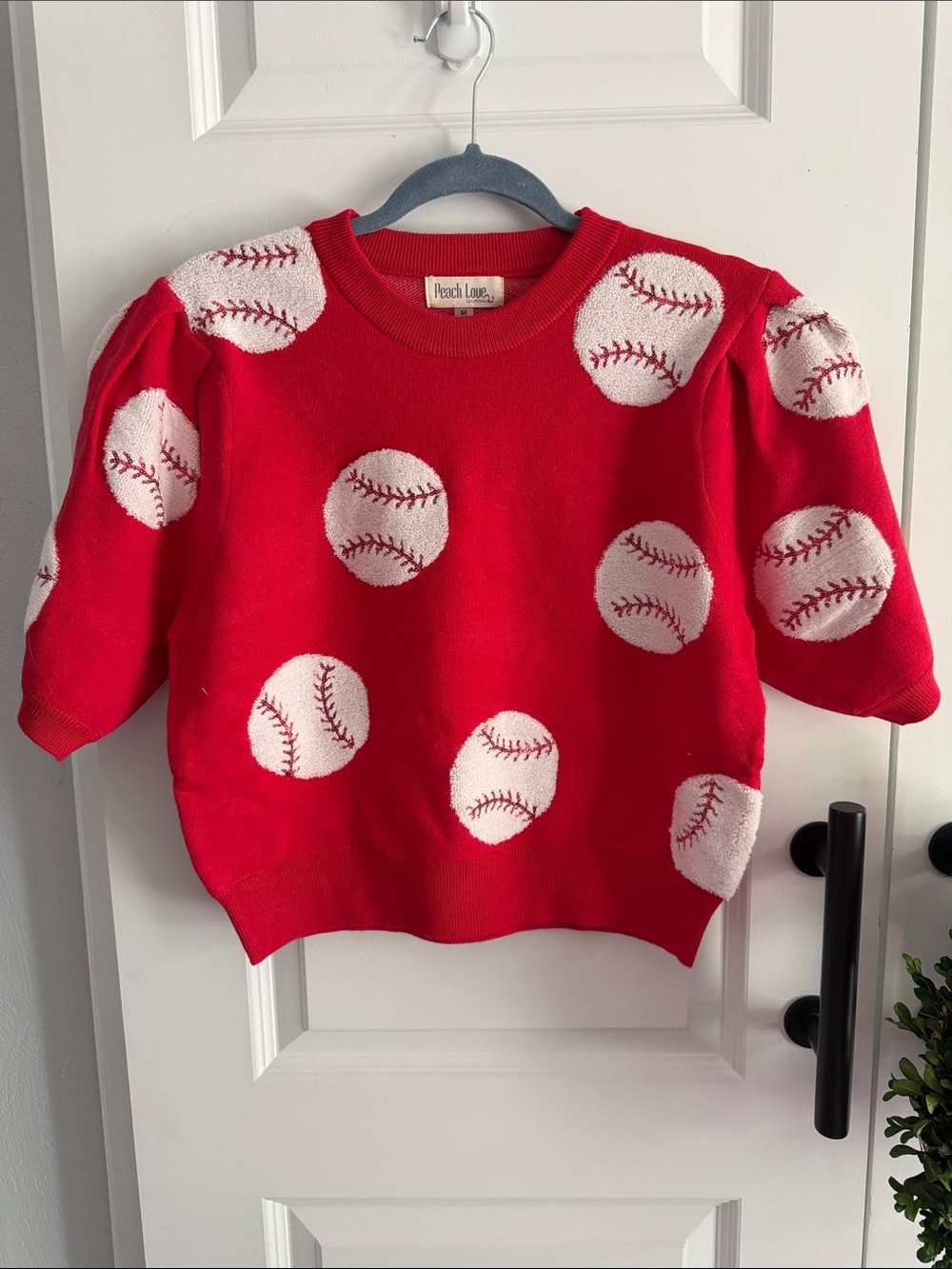 Peach Love California Red Baseball Motif Womens Sweater medium - Picture 2 of 5